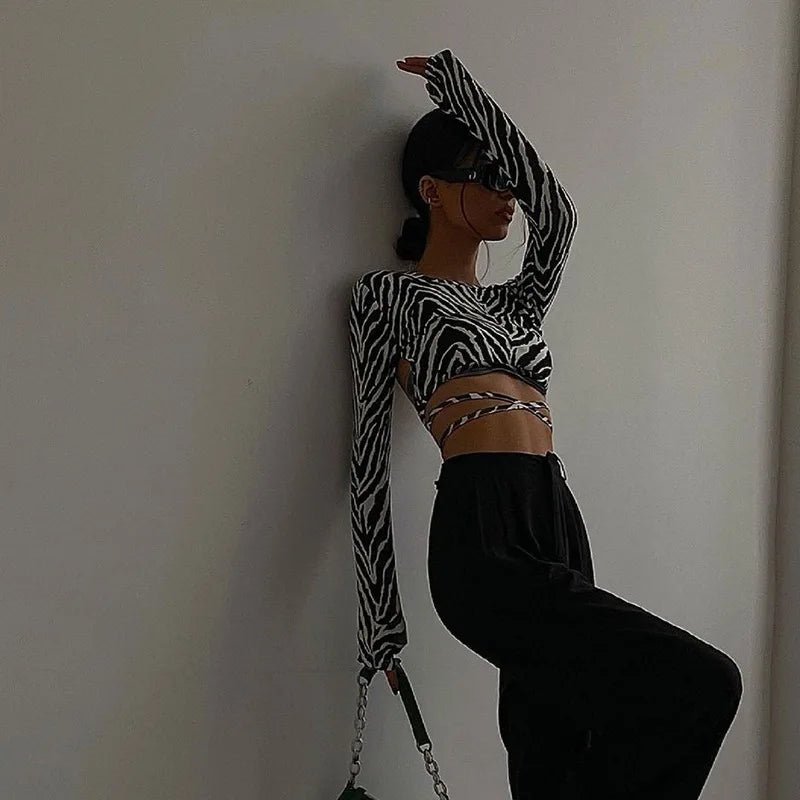 Sexy Backless Lace ups Pullover Tees Women Autumn Black O-neck Slim Longsleeve Short T-Shirt - MAGUSTA BEAUTY