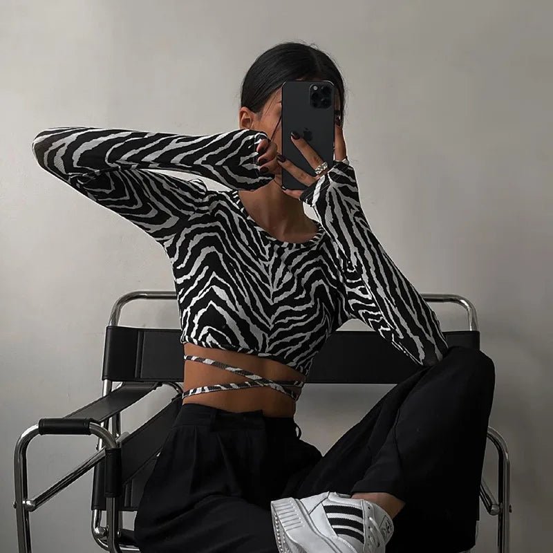 Sexy Backless Lace ups Pullover Tees Women Autumn Black O-neck Slim Longsleeve Short T-Shirt - MAGUSTA BEAUTY