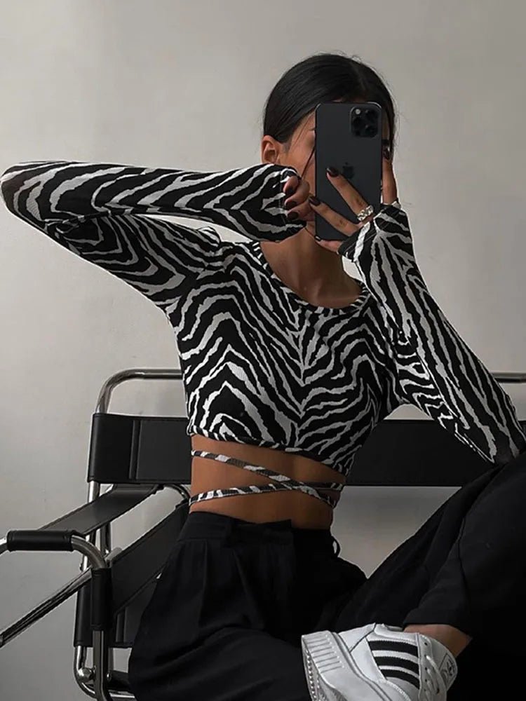 Sexy Backless Lace ups Pullover Tees Women Autumn Black O-neck Slim Longsleeve Short T-Shirt - MAGUSTA BEAUTY