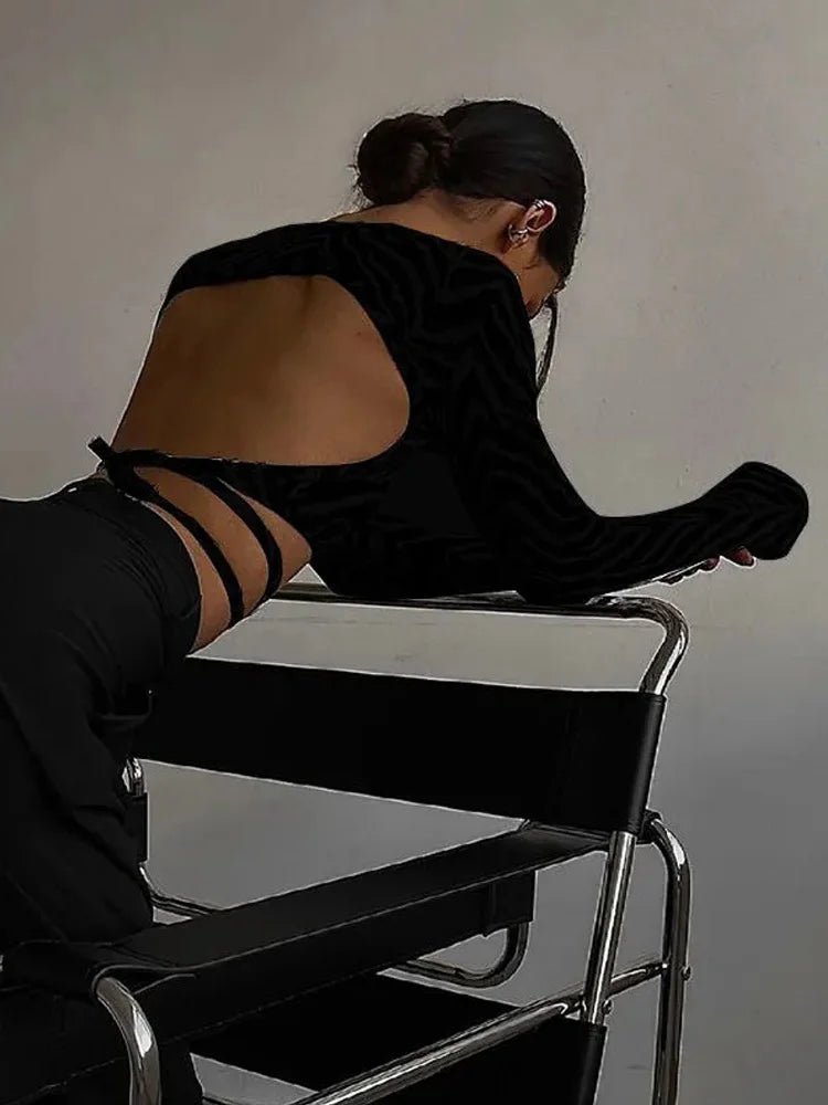 Sexy Backless Lace ups Pullover Tees Women Autumn Black O-neck Slim Longsleeve Short T-Shirt - MAGUSTA BEAUTY