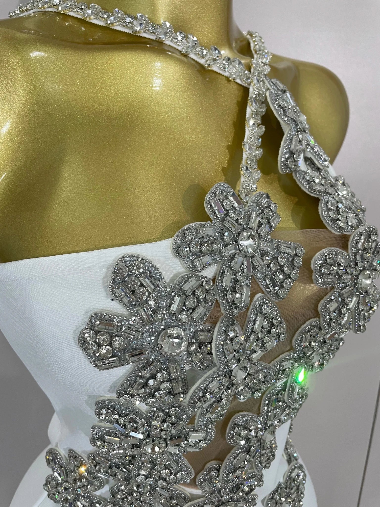 Sexy Backless Sparkly Crystal Diamonds White Bodycon Bandage Dress Women Celebrity Elegant Evening Club Party Birthday Dresses - MAGUSTA BEAUTY
